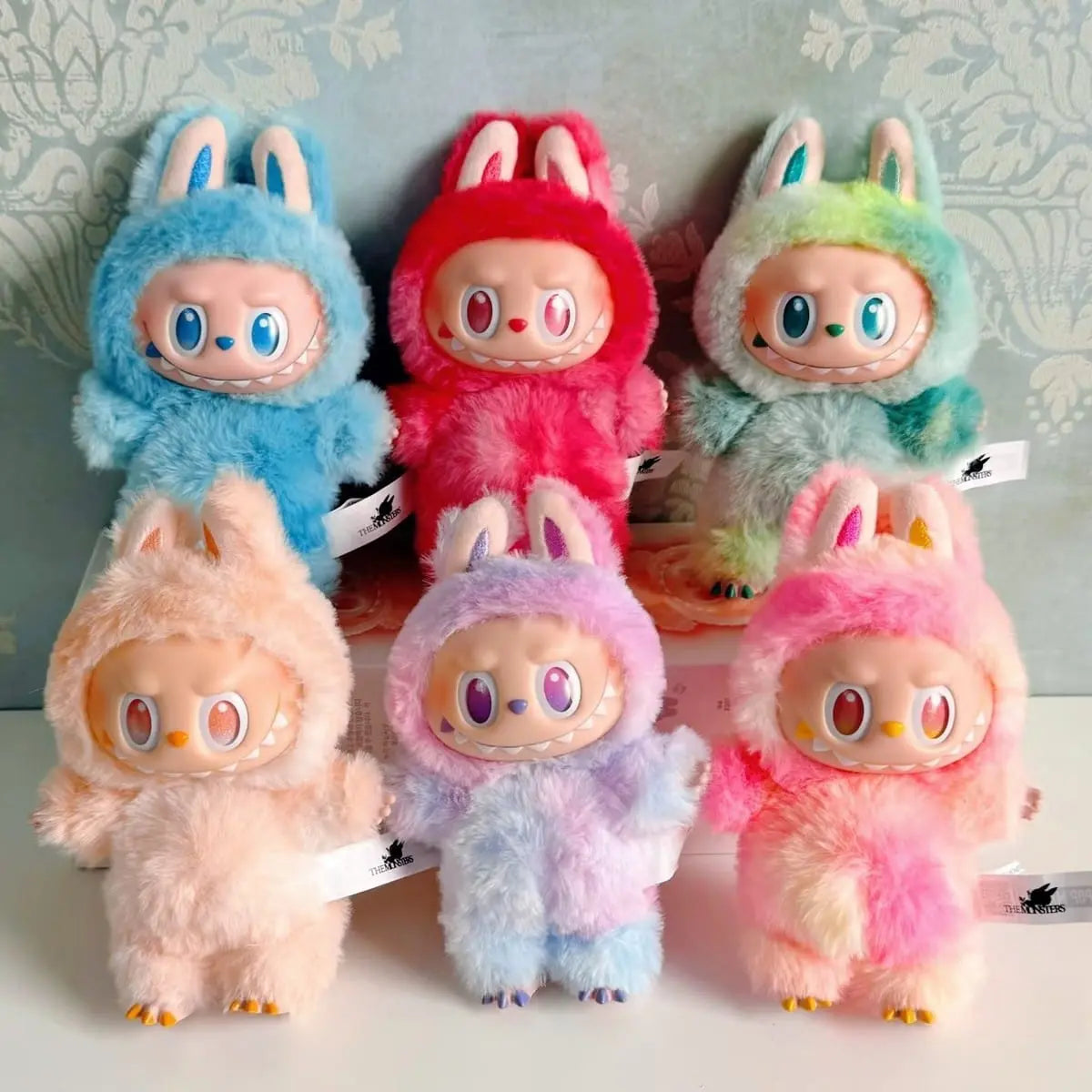 1 X LABUBU THE MONSTERS BIG INTO ENERGY